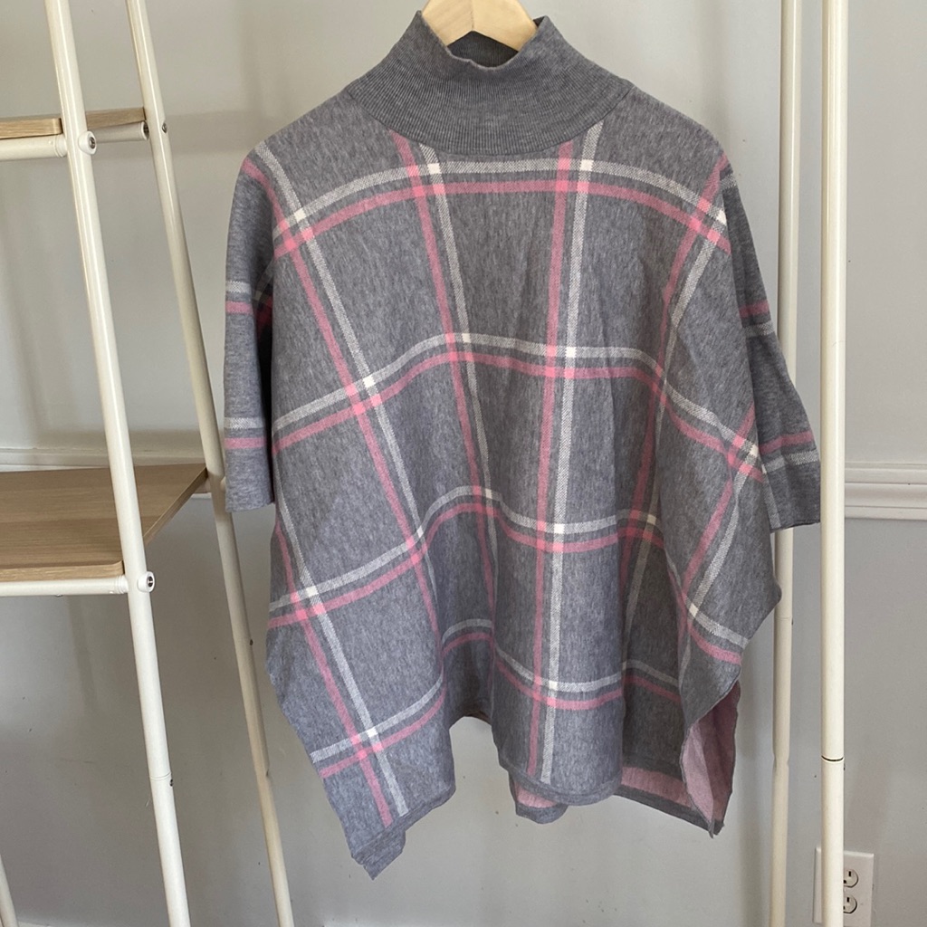Max Studio Poncho  Brand New